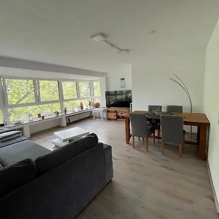 Cosy Flat With Mercatorstrasse View Netflix-wifi Duisburg